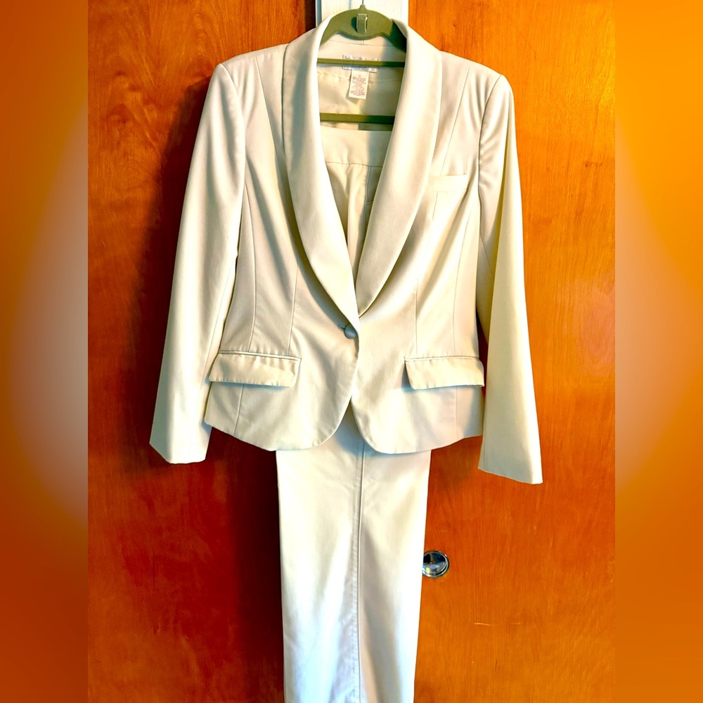Worthington Cream White Pants Suite